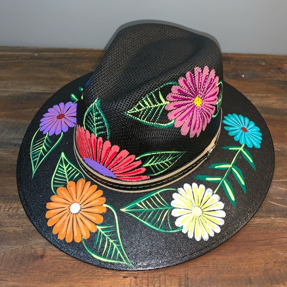 Women’s Hand Painted Mexican Sombrero Hat - Picture 9 of 13